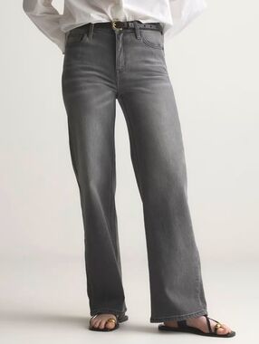 Quince Bella Stretch Relaxed Straight Jeans Size 28 Nwot